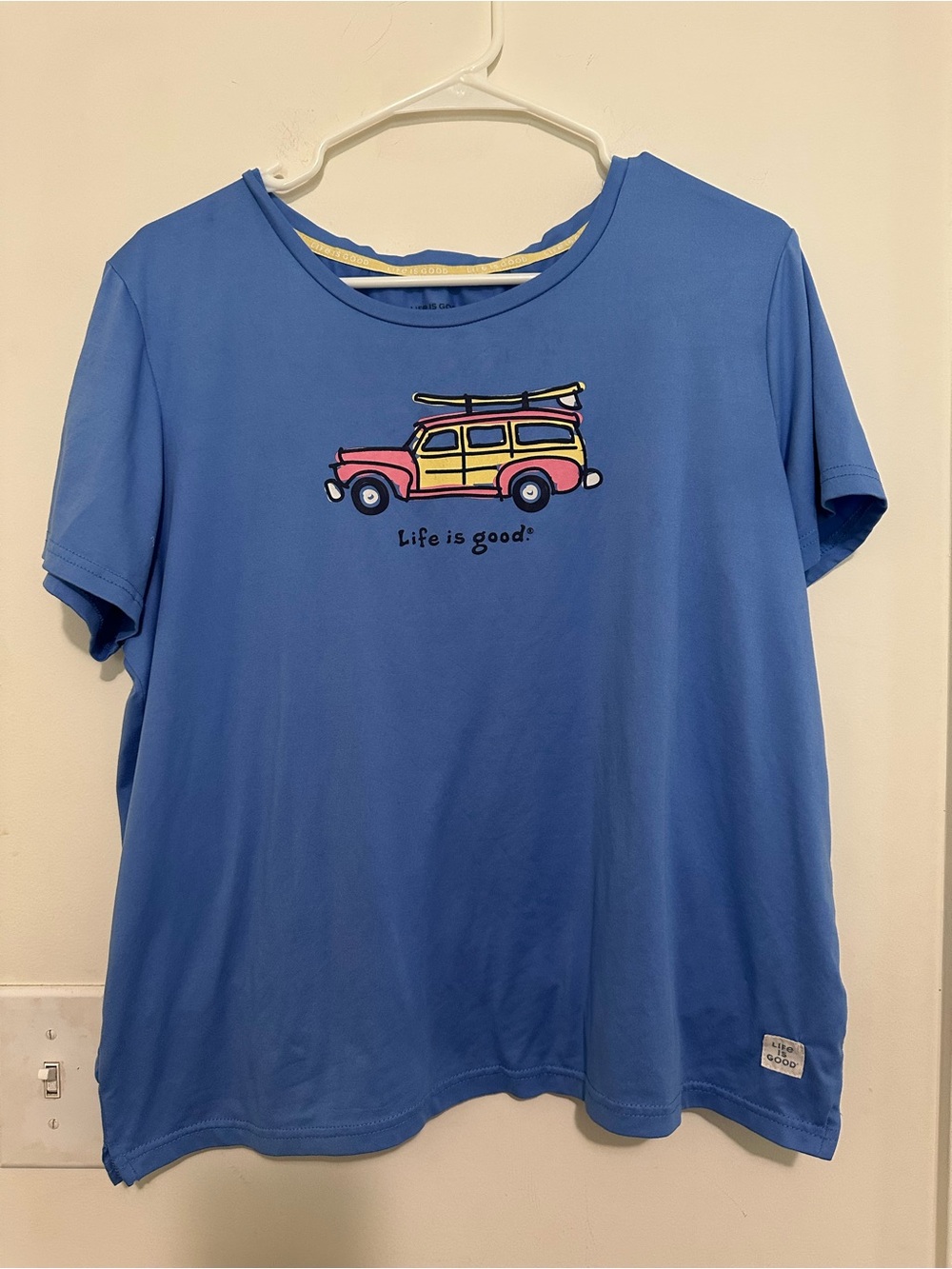 Life Is Good Wagon with Surfboard Sleep Tee